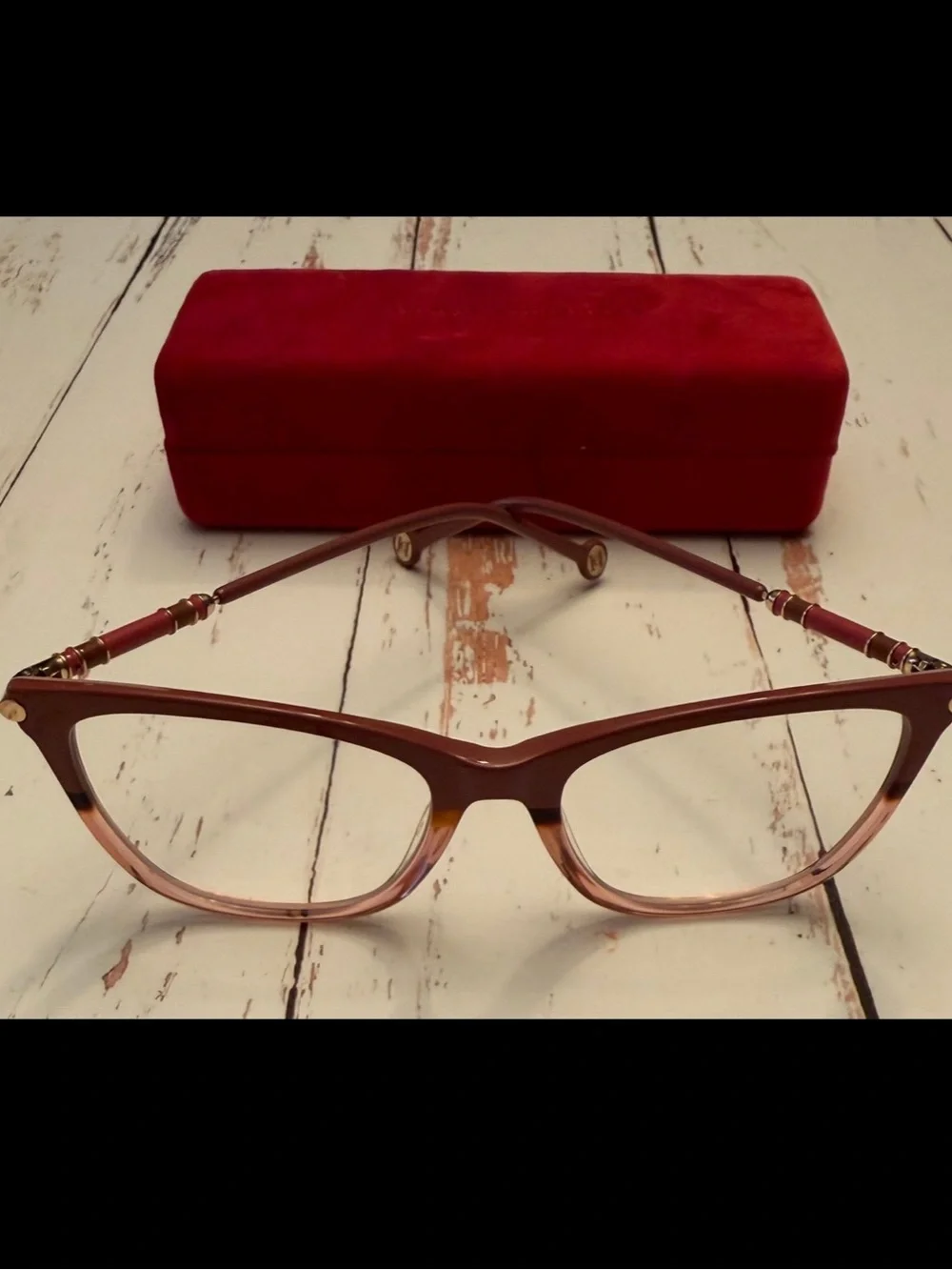 Carolina Herrera cherry Havana frames. Made in Italy